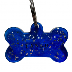 Porte clef  – médaillon en forme d&rsquo;os en résine